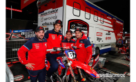 Image SR Team au Supercross de Paris