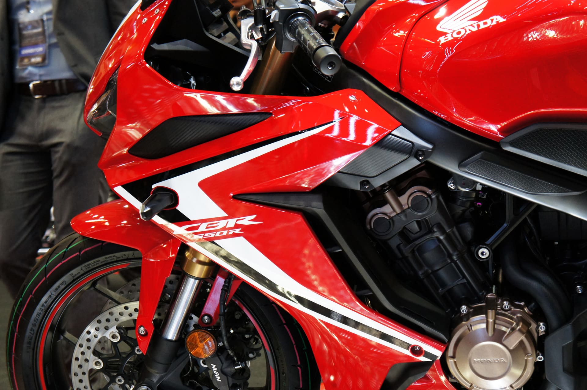 Image Comment changer son kit déco moto